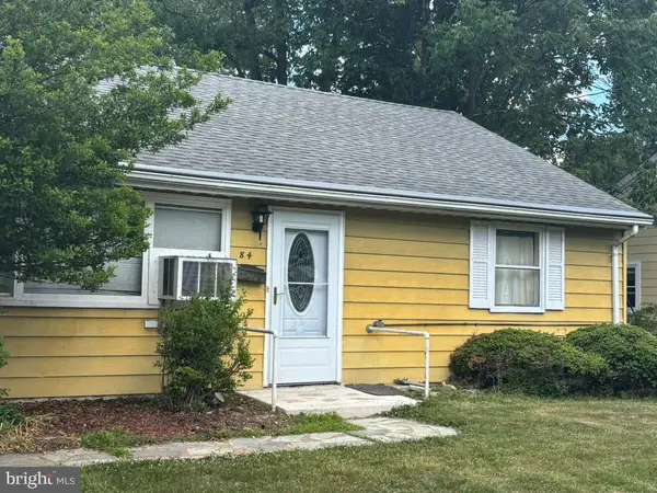 84 Theresa St, TRENTON, NJ 08618