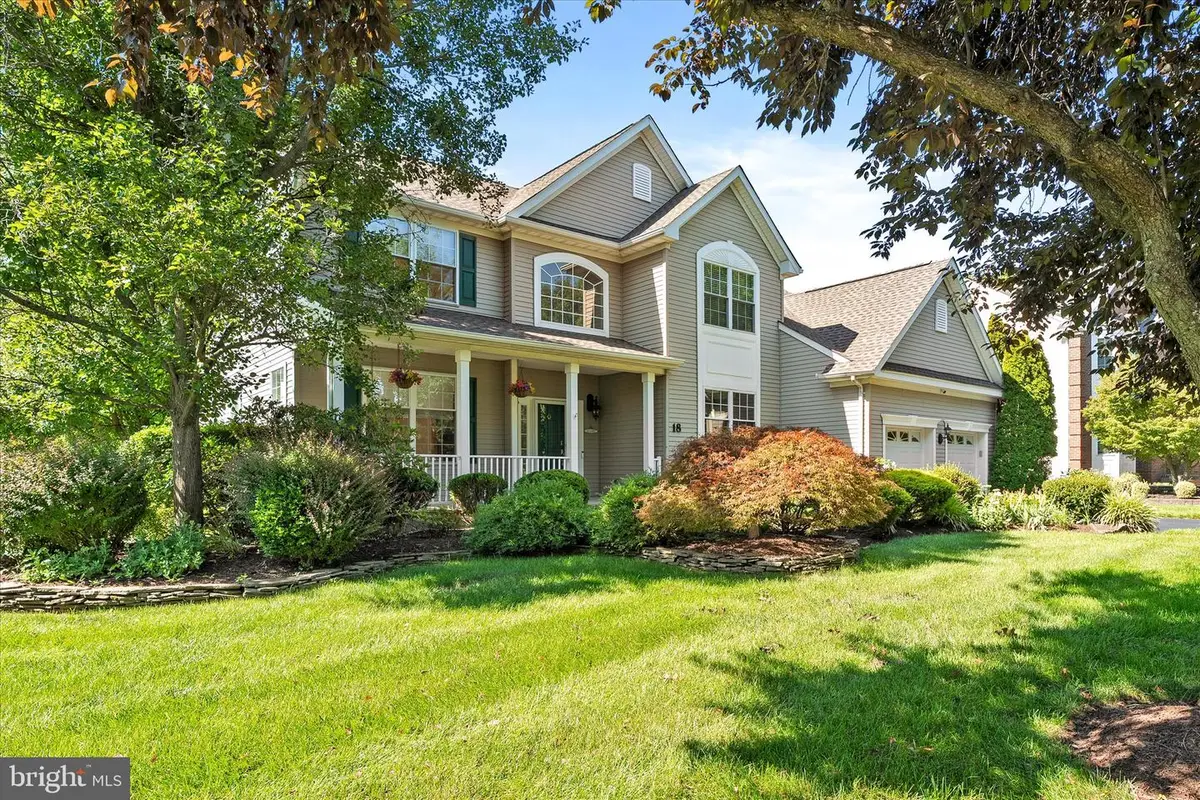 18 Lockewood Ln, East Windsor, NJ 08520 - #1