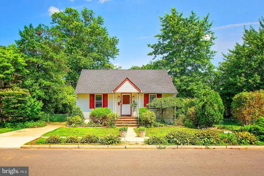 32 Holmes Ave, Hamilton, NJ 08610 - #3