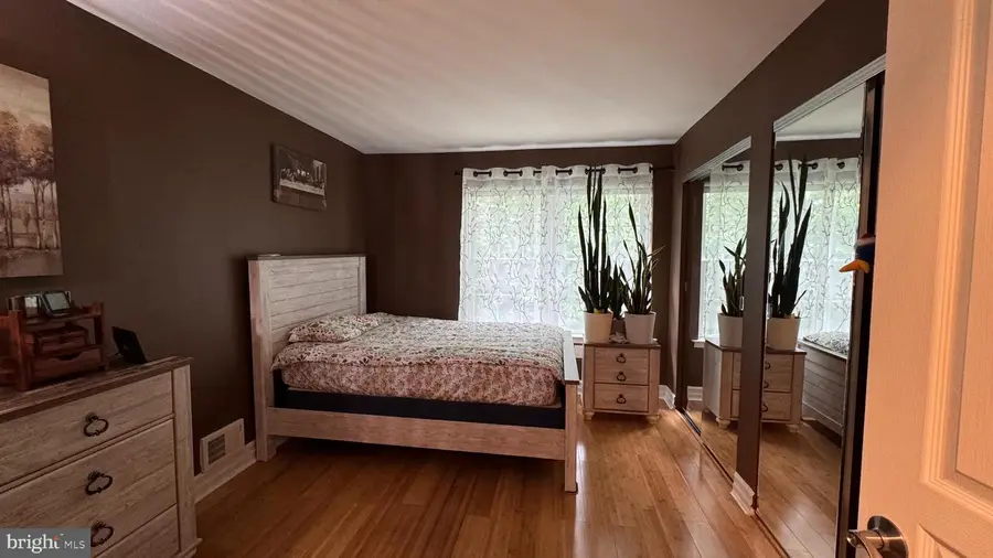 26 Aspen Ct, Hamilton, NJ 08619 - #3