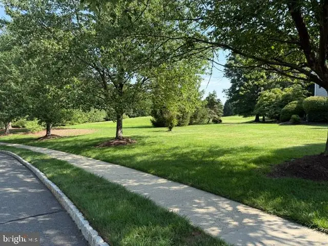 132 Coburn Rd, Pennington, NJ 08534 - #2