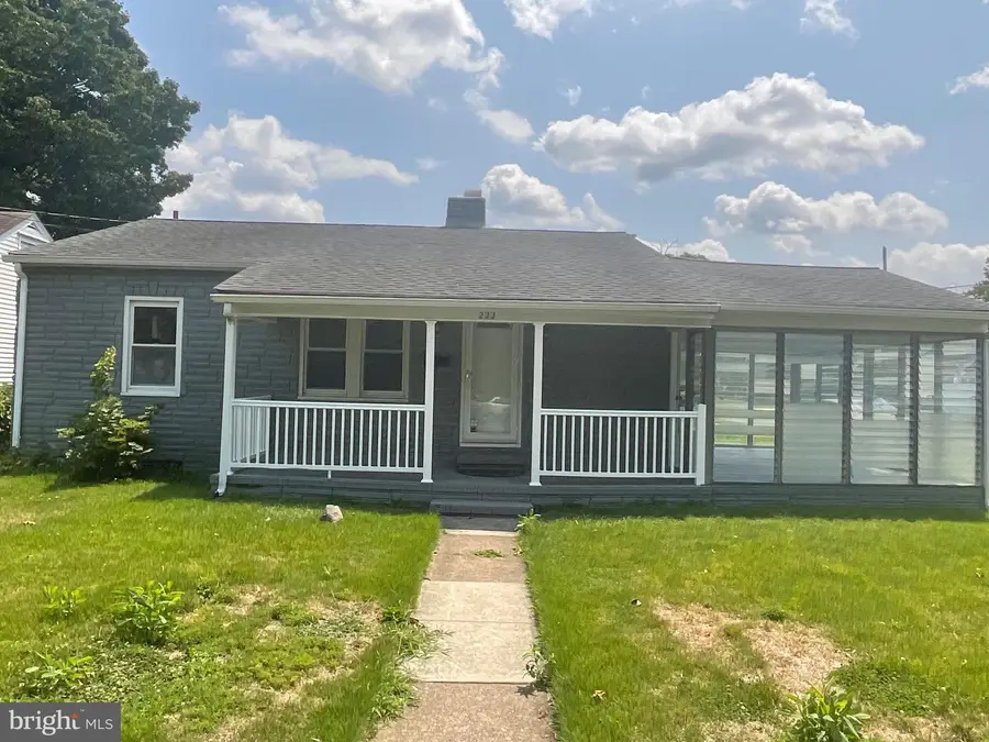 222 W Park Ave, Hamilton, NJ 08610 - #2