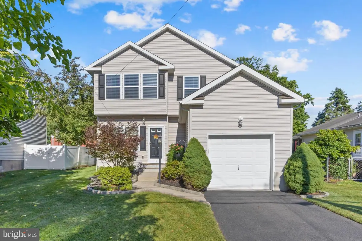 312 Sandalwood Ave, Hamilton, NJ 08619 - #1