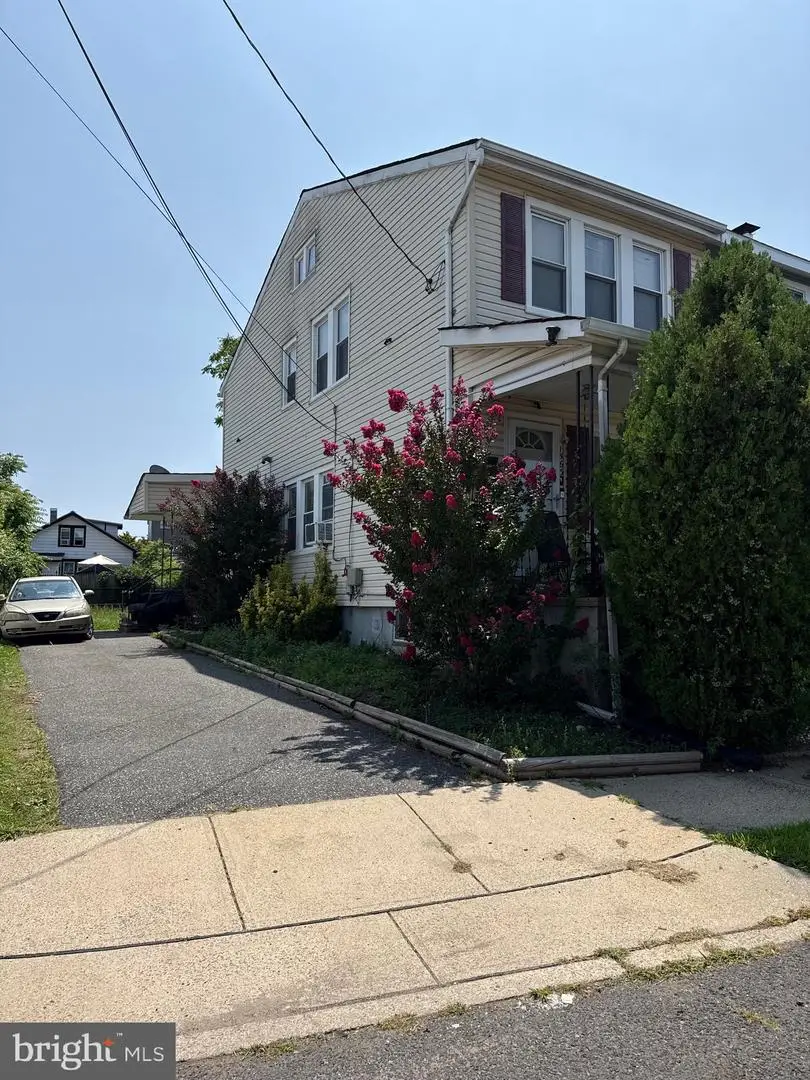 1563 Elizabeth Ave, Hamilton, NJ 08629 - #1