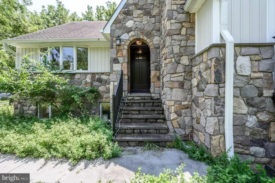 596 Keefe Rd, Lawrenceville, NJ 08648 - #2
