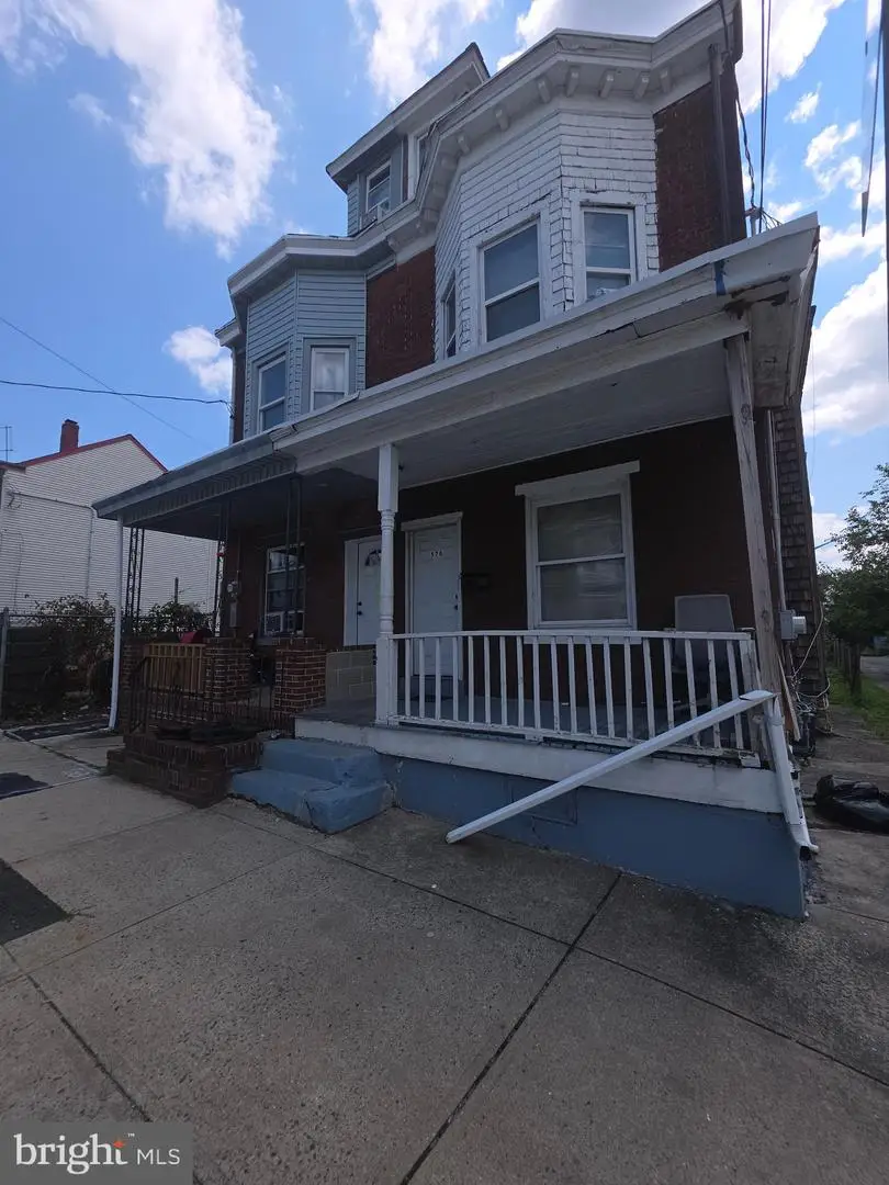570 Roosevelt St, Trenton, NJ 08618 - #3