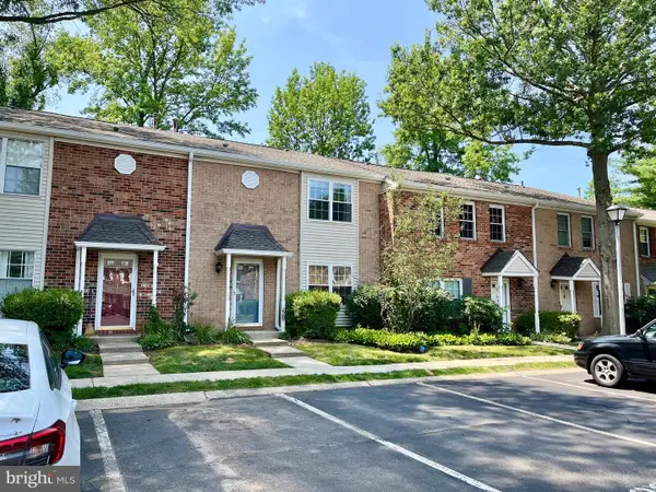 32 Pagoda Ct, LAWRENCE, NJ 08648