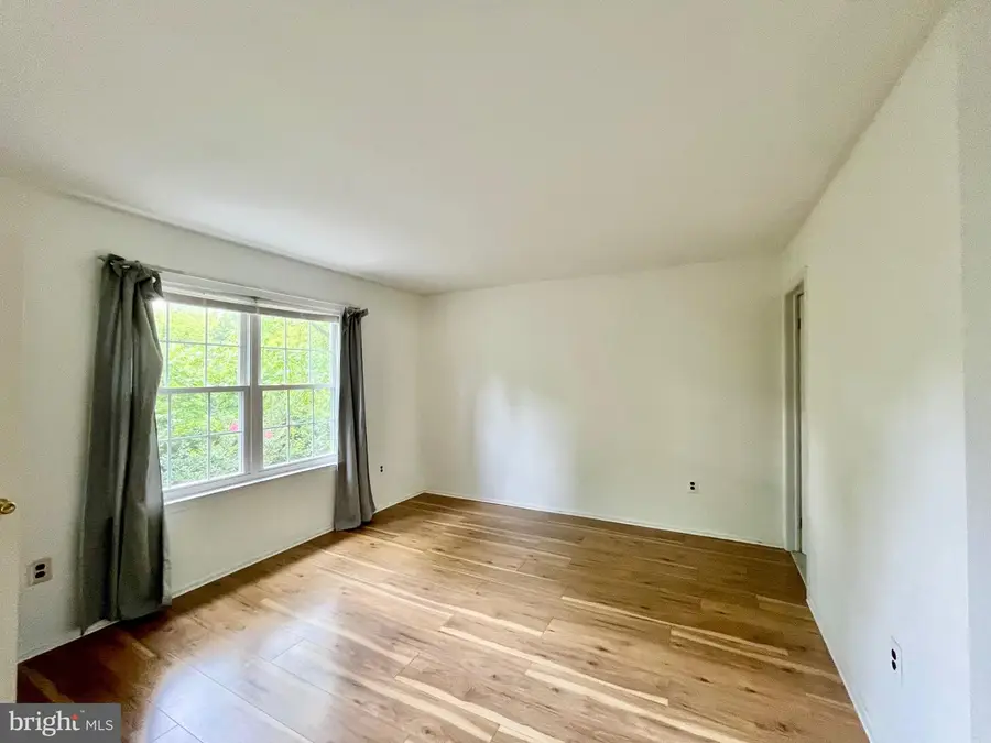 32 Pagoda Ct, Lawrence, NJ 08648 - #3
