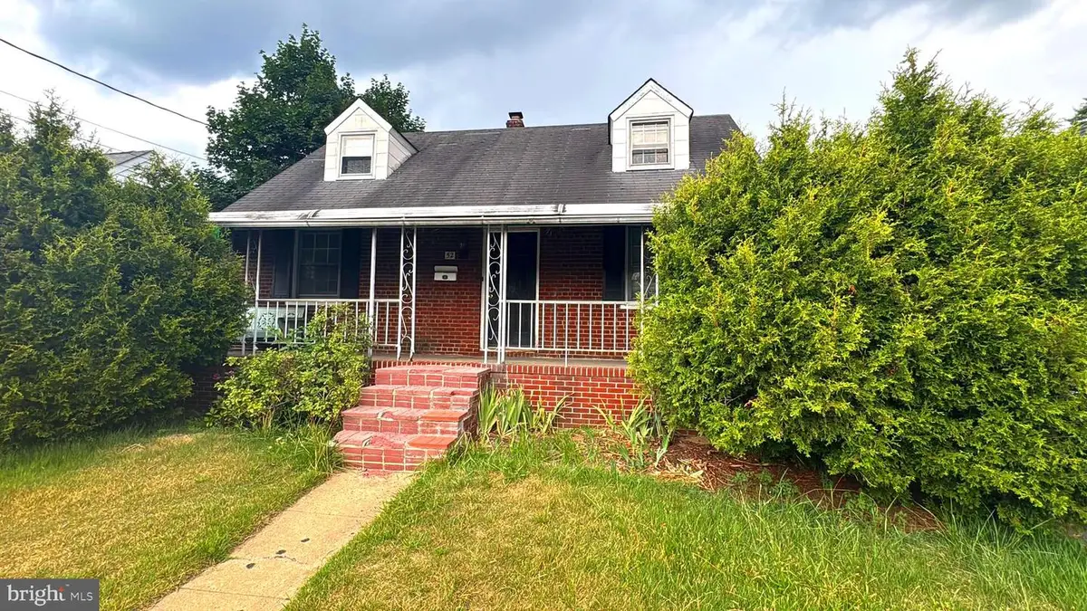 52 Caroline Ave, Hamilton, NJ 08610 - #1