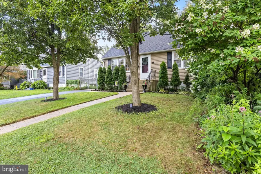 25 Elmore Ave, Hamilton, NJ 08619 - #3