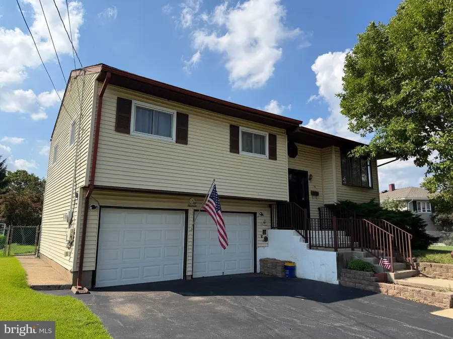 13 Gary Dr, Hamilton, NJ 08690 - #2
