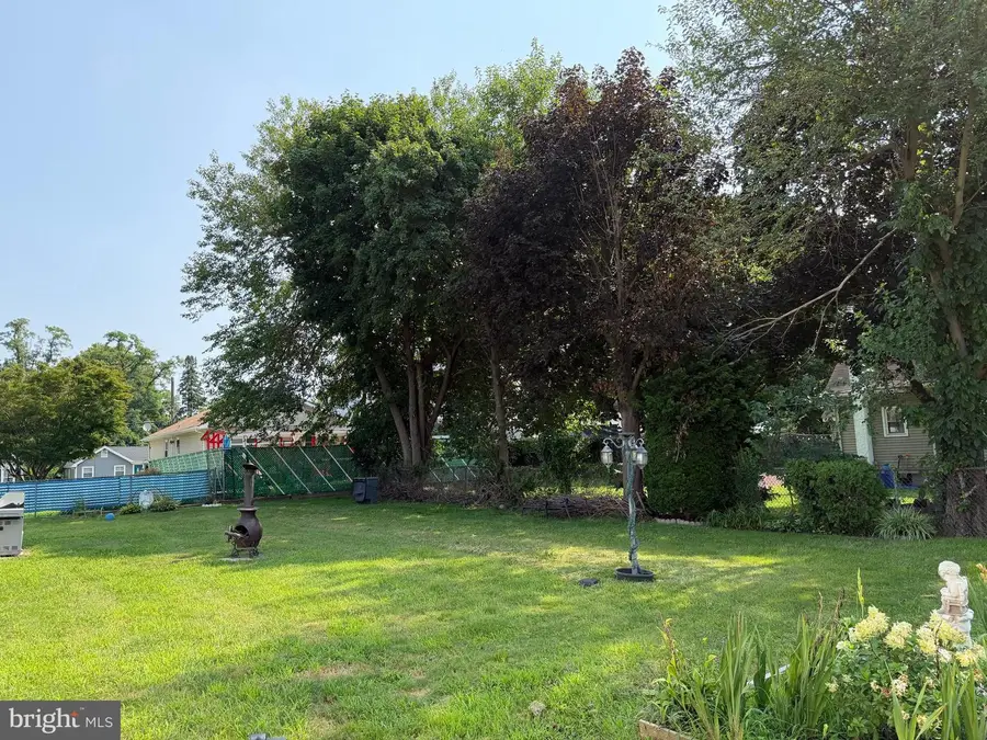 38 Oregon Ave, Hamilton, NJ 08610 - #2