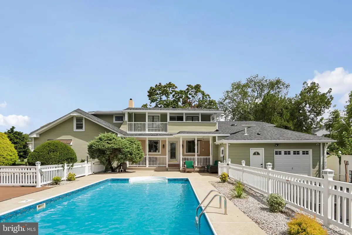 15 Douglas Ave, Hamilton, NJ 08619 - #1