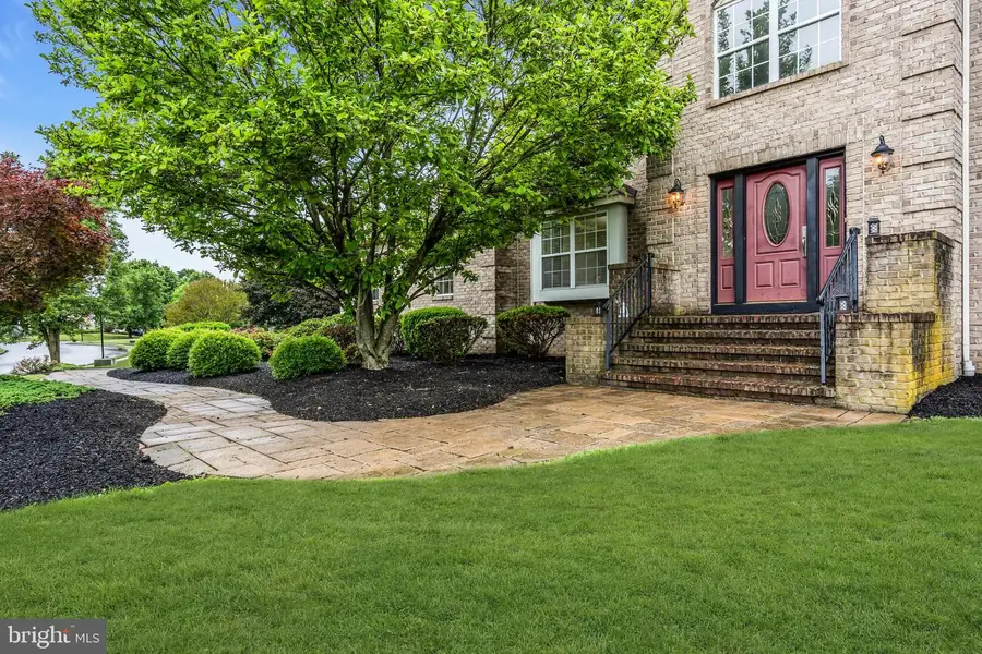 2 Tanager Ln, Robbinsville, NJ 08691 - #2