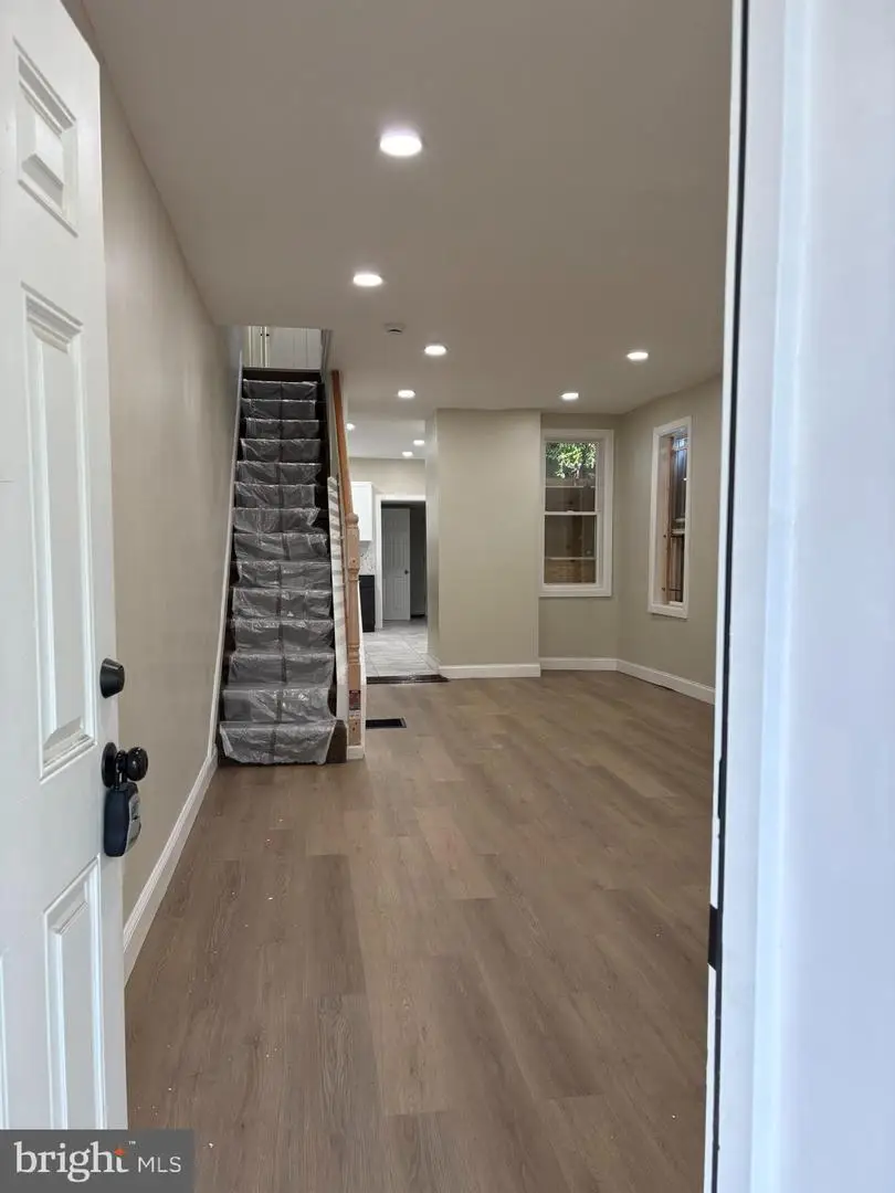 16 Landing St, Trenton, NJ 08611 - #2