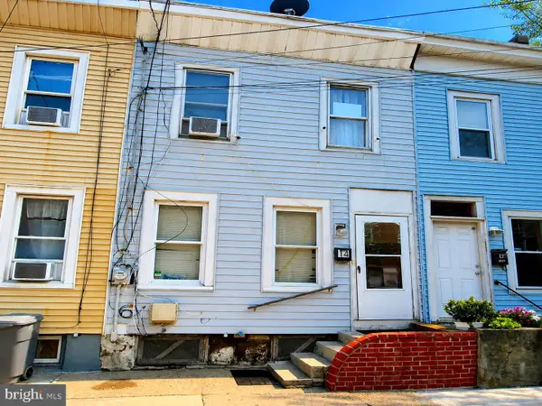 14 Mechanics Ave, TRENTON, NJ 08638
