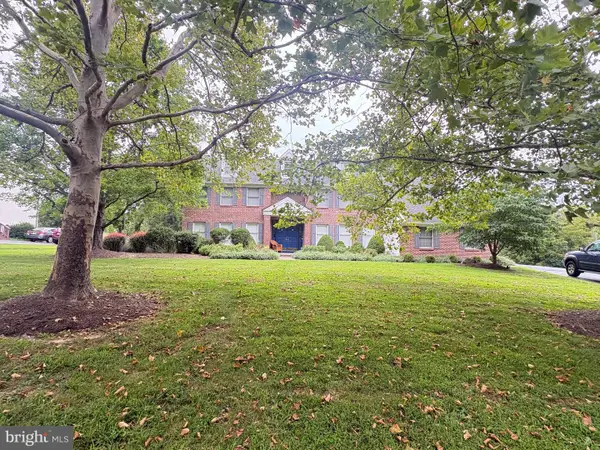 2 Old Bridle Path, LAWRENCEVILLE, NJ 08648