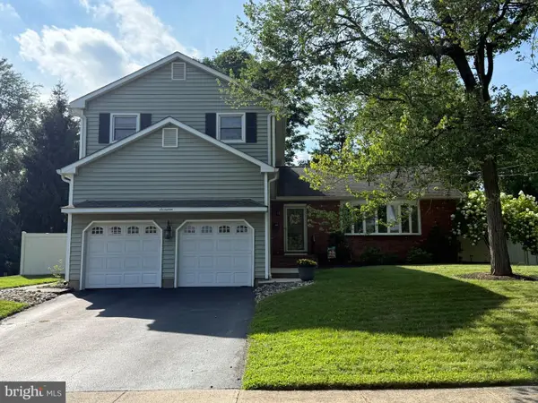 17 Clementon Way, LAWRENCE TOWNSHIP, NJ 08648
