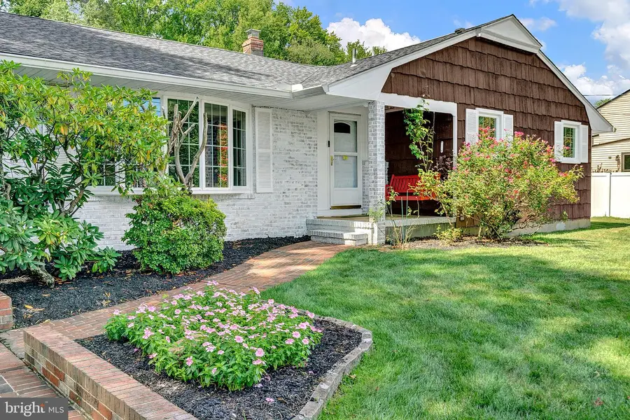 33 Galston Dr, Princeton Junction, NJ 08550 - #2