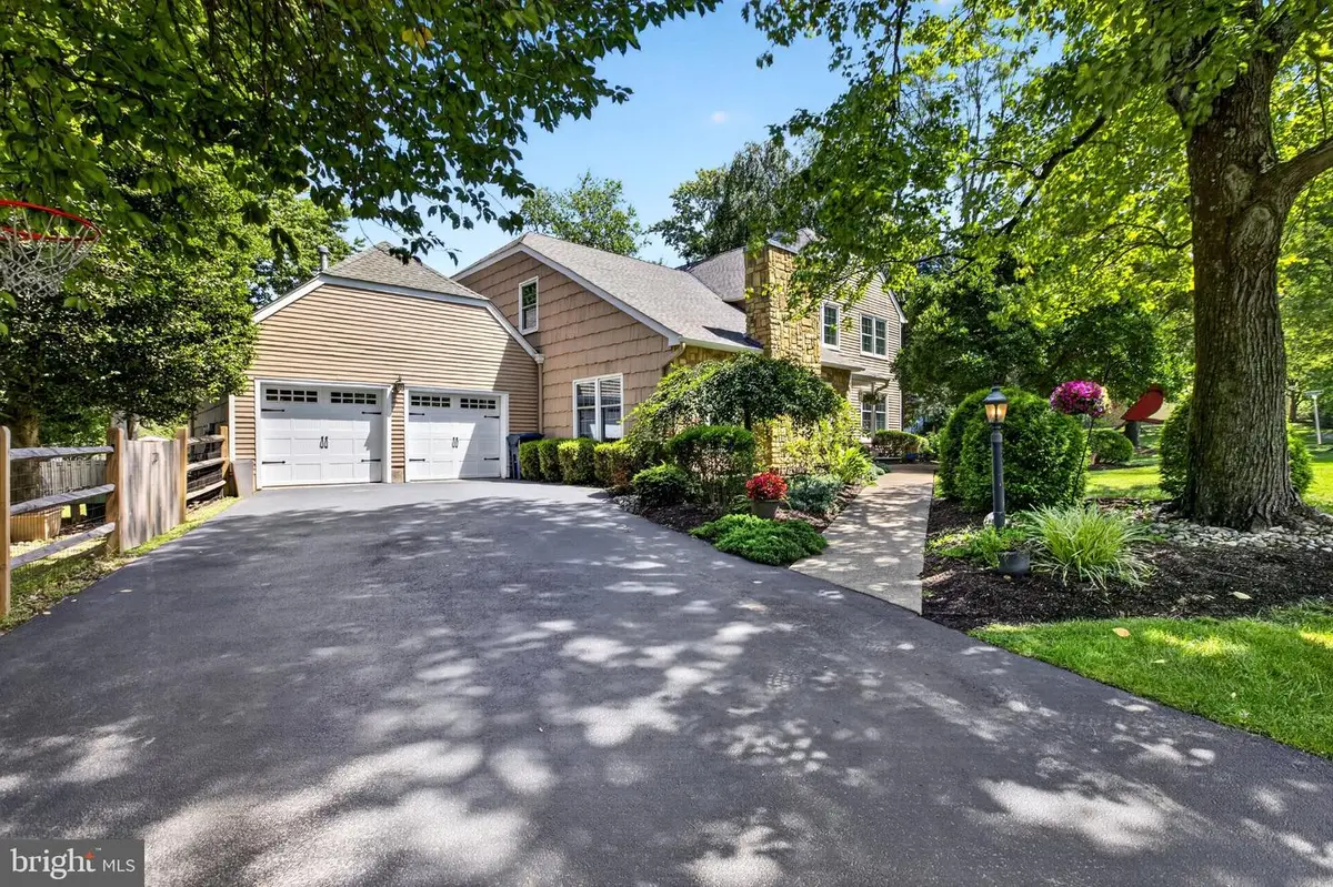 2 Mark Cermele Ct, Lawrence, NJ 08648 - #1
