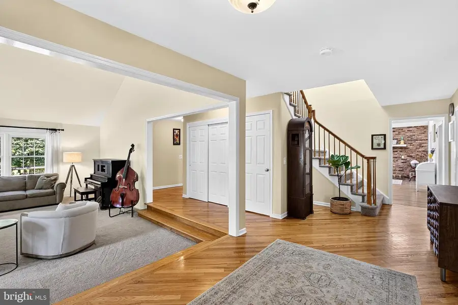 2 Mark Cermele Ct, Lawrence, NJ 08648 - #2