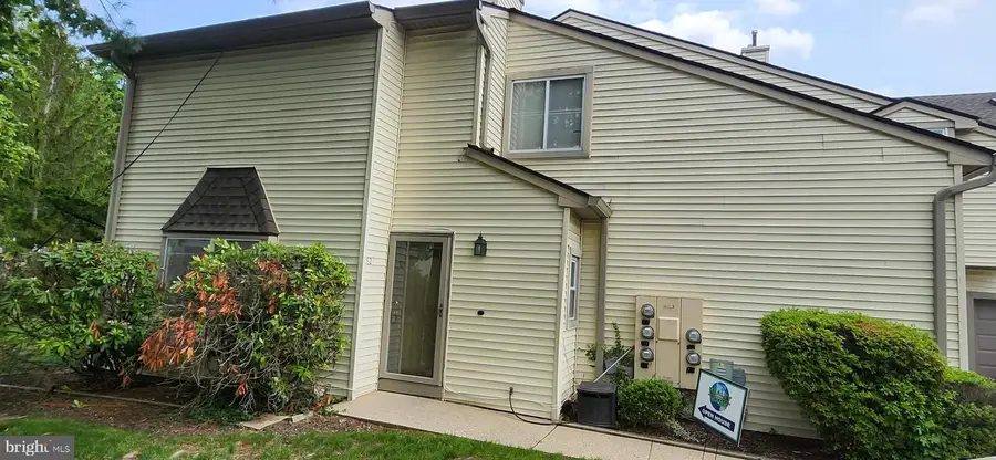 82 Chatham Ct, East Windsor, NJ 08520 - #2