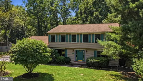 15 Wayne Way, EAST WINDSOR, NJ 08520