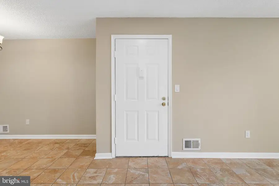 10 Voscek Ct, Lawrence, NJ 08648 - #3