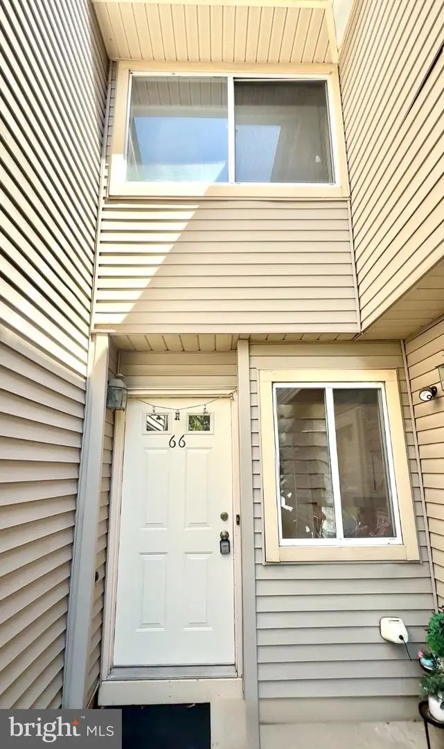 66 Chatham Ct, Hightstown, NJ 08520 - #2
