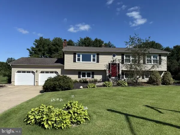 9 Old Post Ln, HAMILTON TWP, NJ 08620