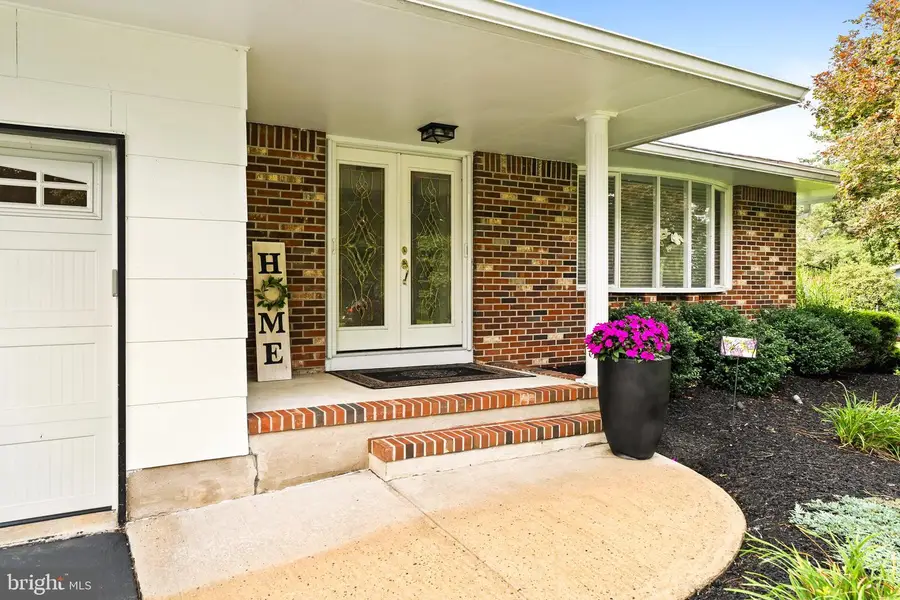 64 Wolfpack Rd, Hamilton, NJ 08619 - #2