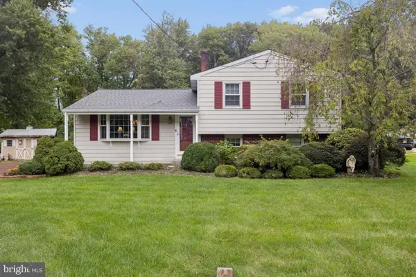 20 Diverty Rd, PENNINGTON, NJ 08534