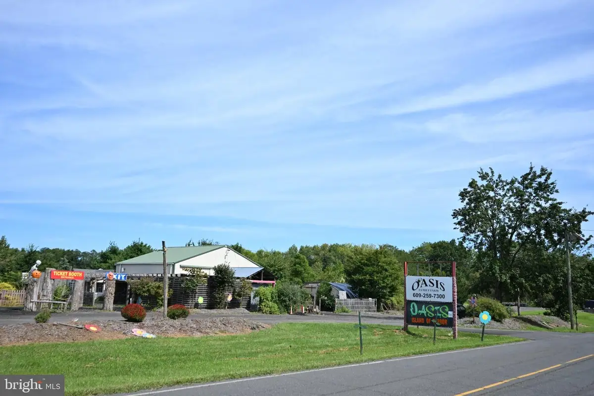 3 Circle Dr, Robbinsville, NJ 08691 - #1