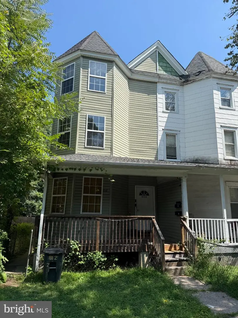 812 Carteret Ave E, Trenton, NJ 08618 - #1