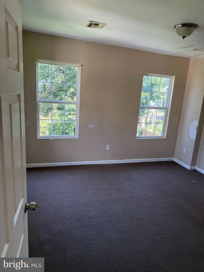 812 Carteret Ave E, Trenton, NJ 08618 - #3