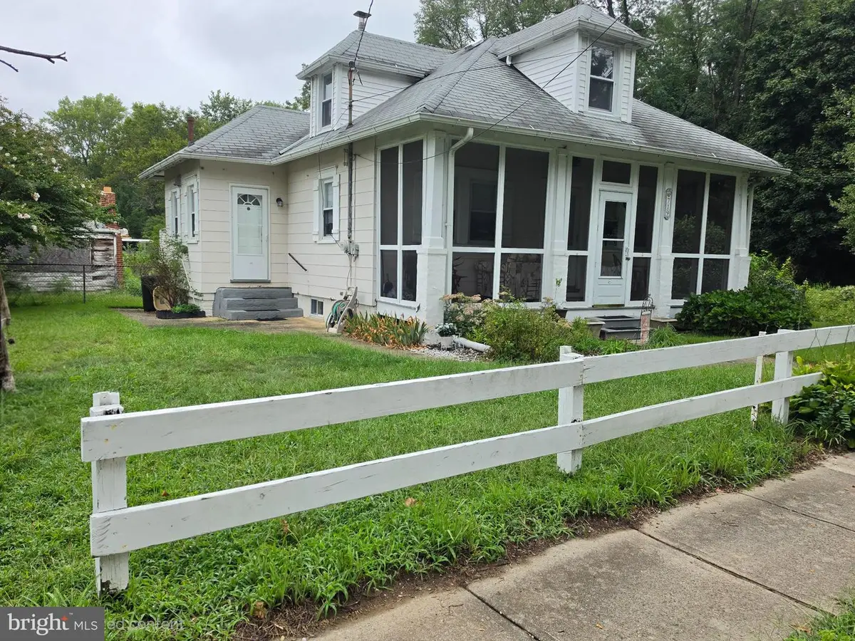 719 Lily St, Hamilton, NJ 08610 - #1