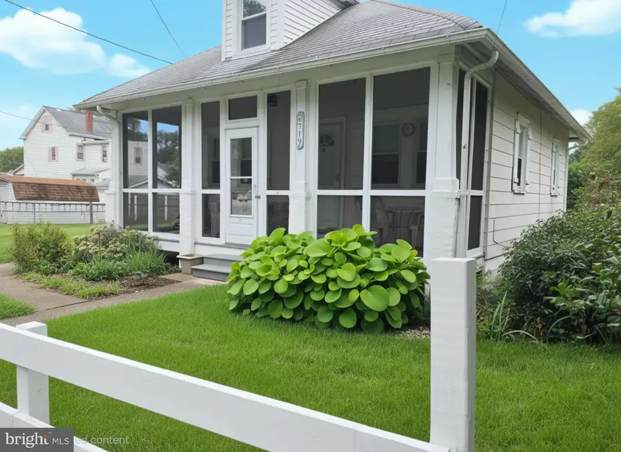 719 Lily St, Hamilton, NJ 08610 - #2