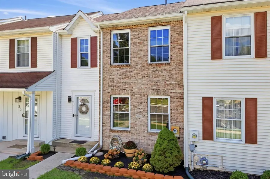 27 Dunmoor Ct N, Hamilton, NJ 08690 - #3