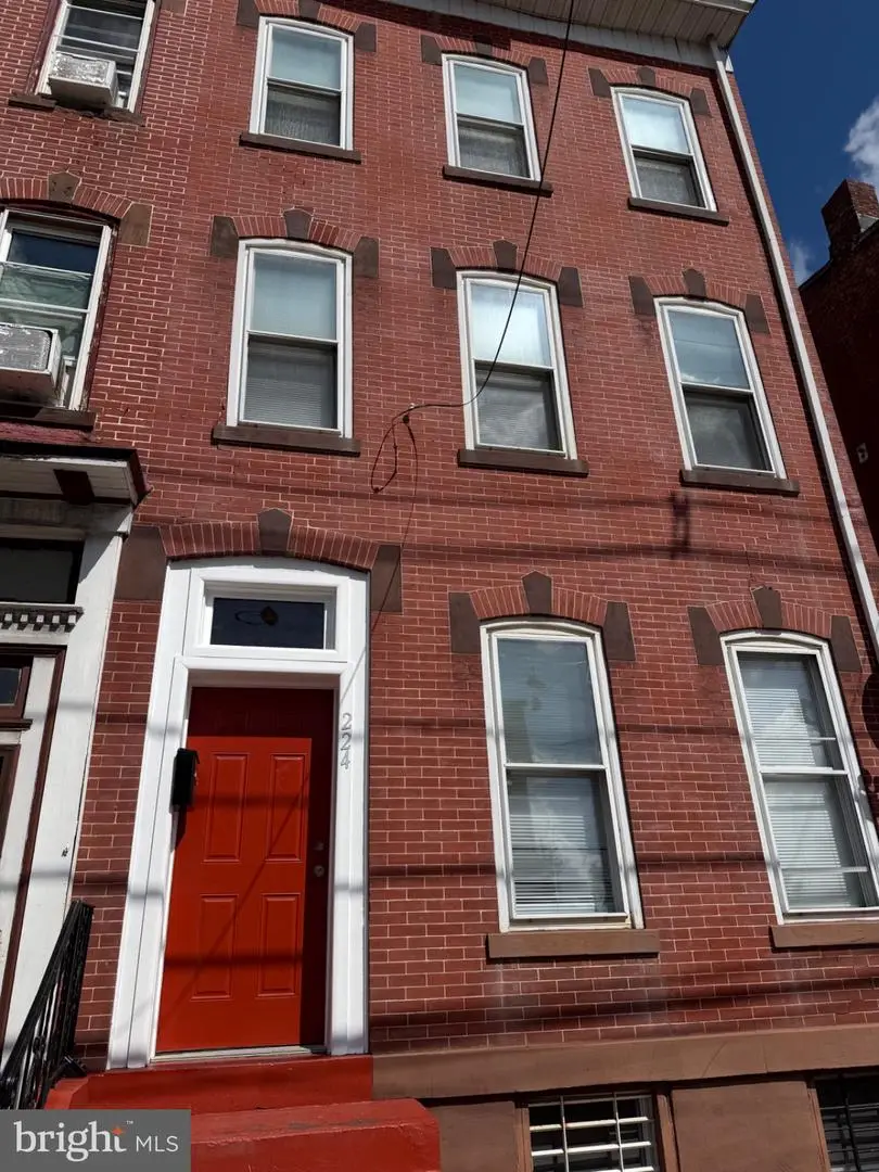 224 Hamilton Ave, Trenton, NJ 08609 - #1