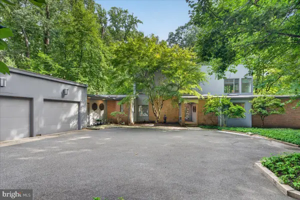 24 White Oak Dr, PRINCETON, NJ 08540