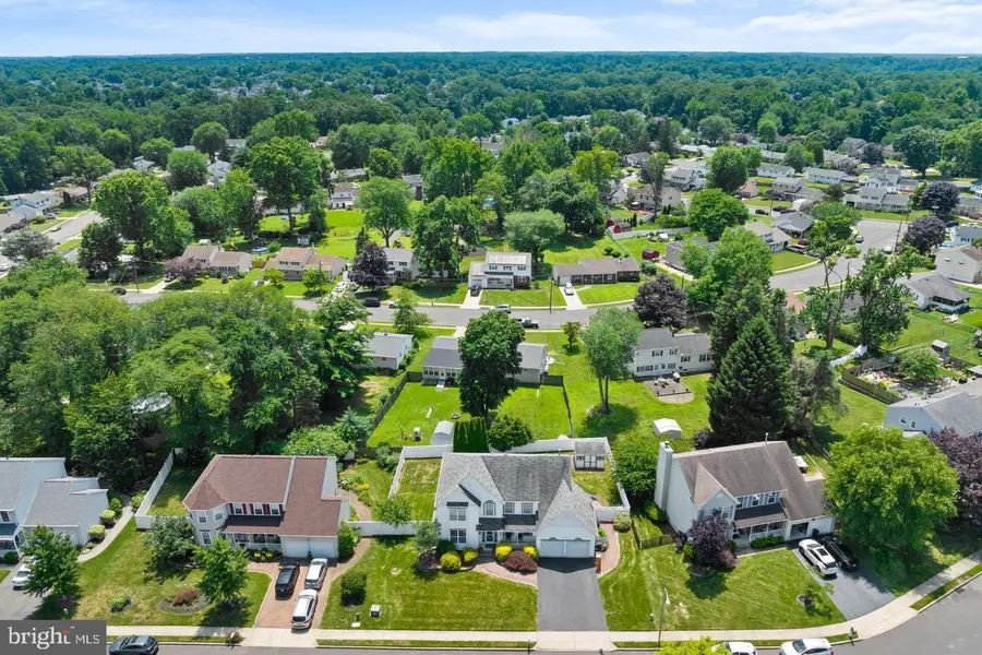 35 Dark Leaf Dr, Hamilton, NJ 08610 - #3