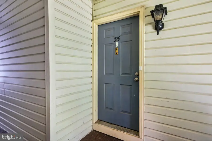 35 Kite Ct, Lawrenceville, NJ 08648 - #2