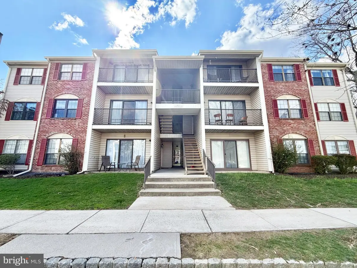 21 Joyner Ct, Lawrence, NJ 08648 - #1