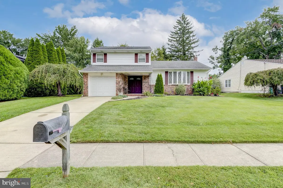 10 Pasadena Dr, Hamilton, NJ 08619 - #1