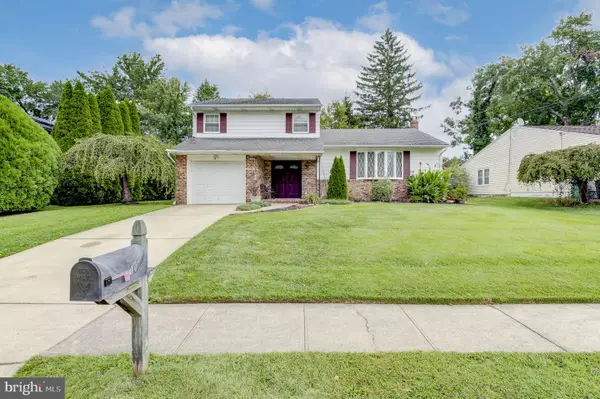 10 Pasadena Dr, HAMILTON, NJ 08619