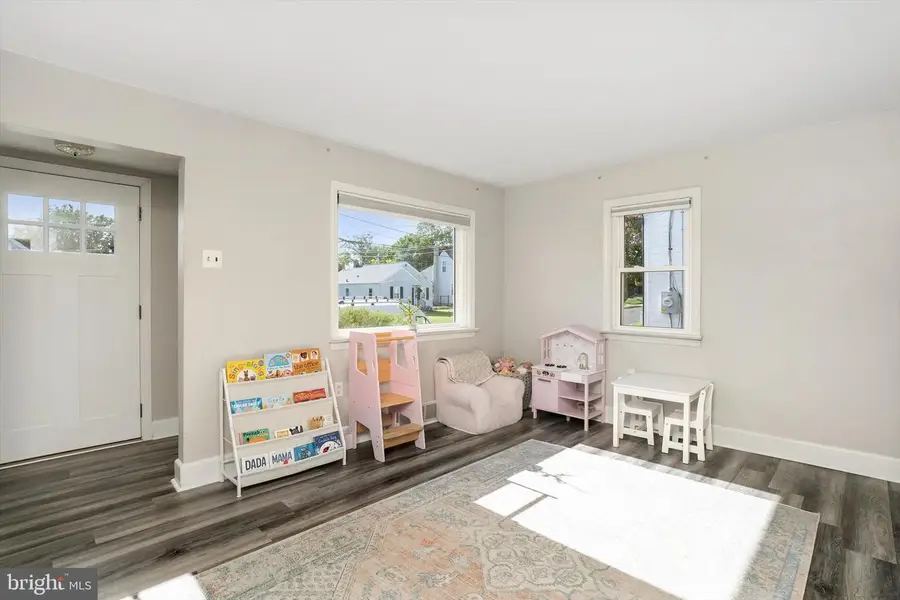 359 Churchill Ave, Hamilton, NJ 08610 - #2