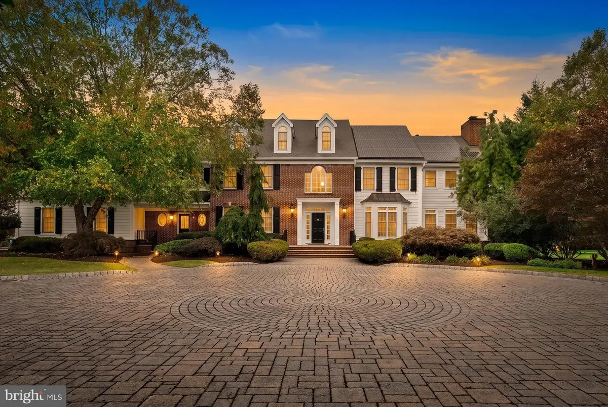 8 Benson Ln, Skillman, NJ 08558 - #1