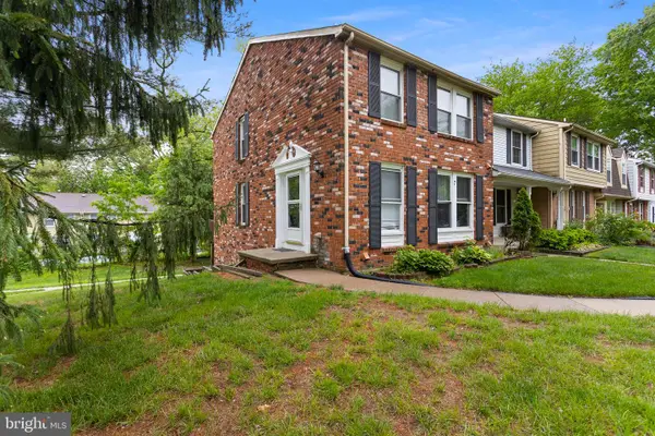 7 Woodland Ct, HAMILTON TWP, NJ 08610