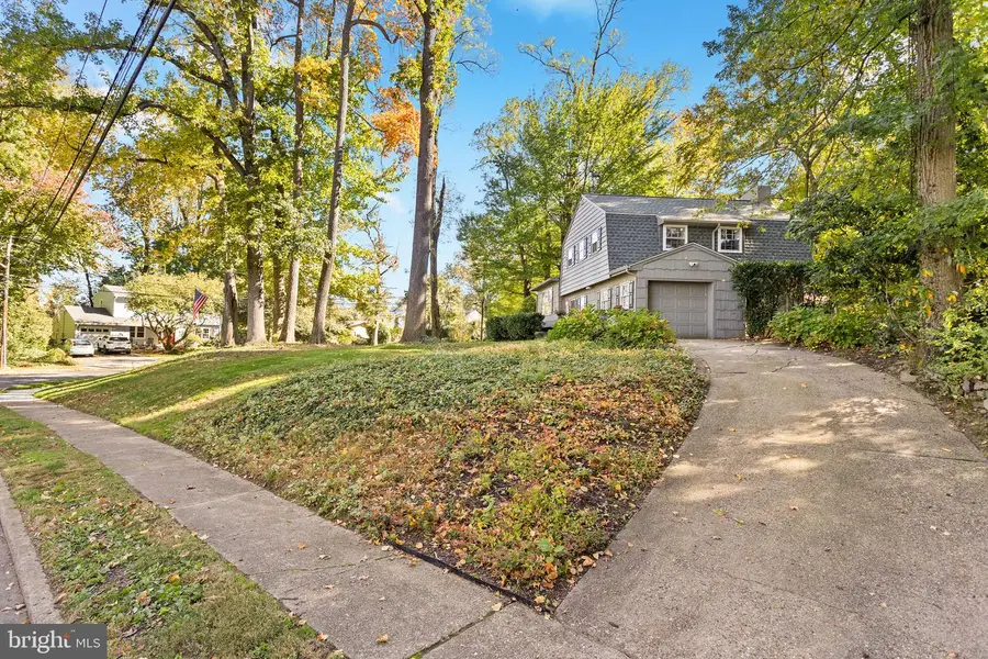 5 Crab Apple Ln, Lawrence, NJ 08648 - #3