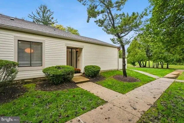 W-11 Avon Dr, East Windsor, NJ 08520 - #1